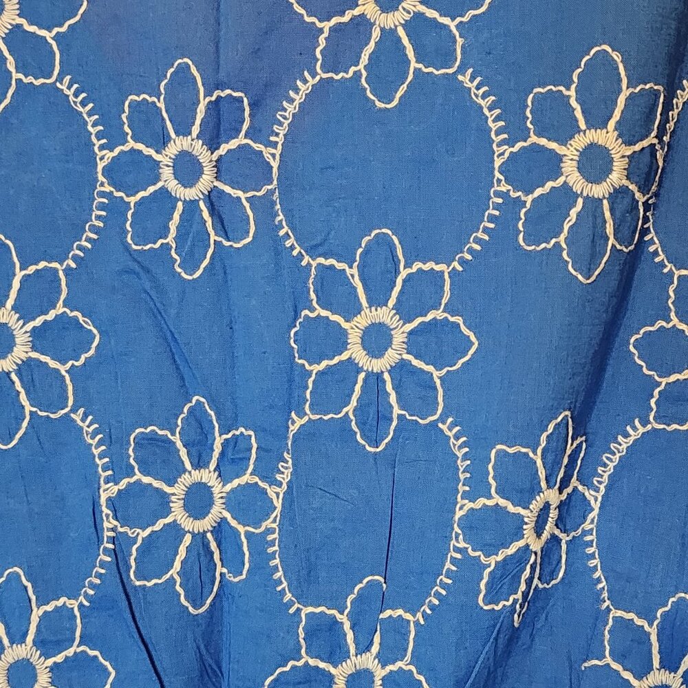 Calligraphie Women's Blouse Embroidered V-neck Button Down Blue White Size Large - Picture 6 of 15